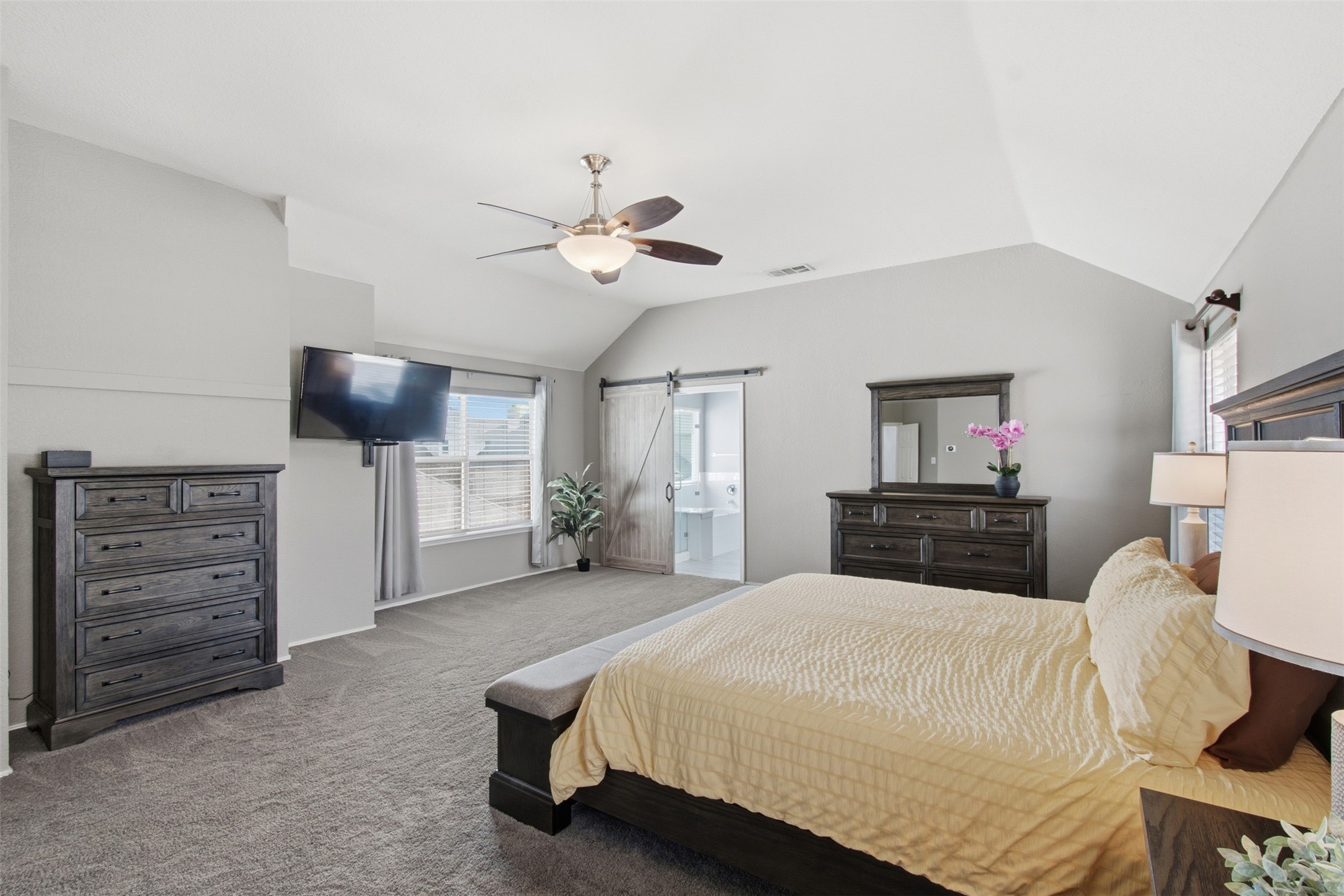 5609 Norris Drive