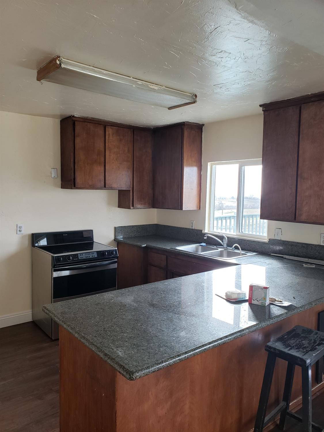 3785 Hollow Oak Drive