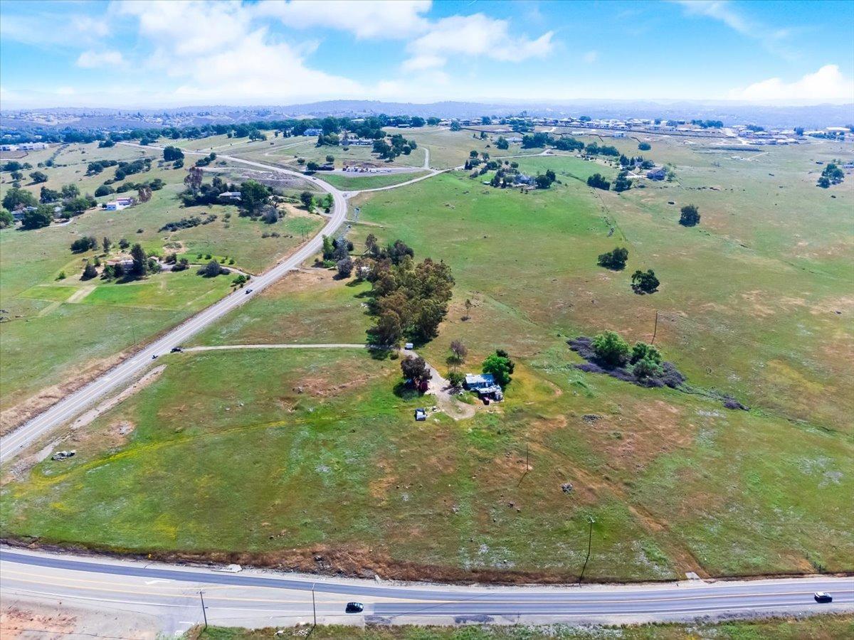 3785 Hollow Oak Drive