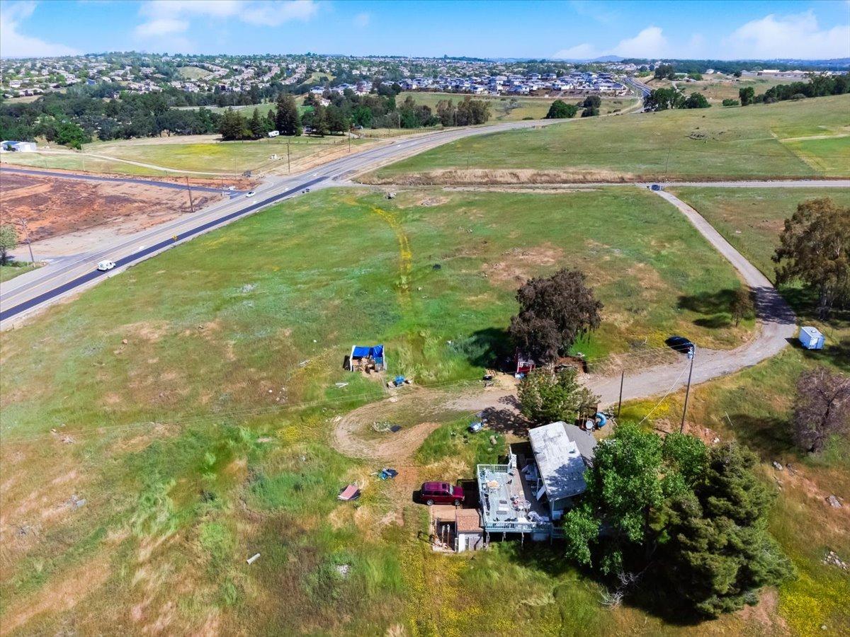 3785 Hollow Oak Drive