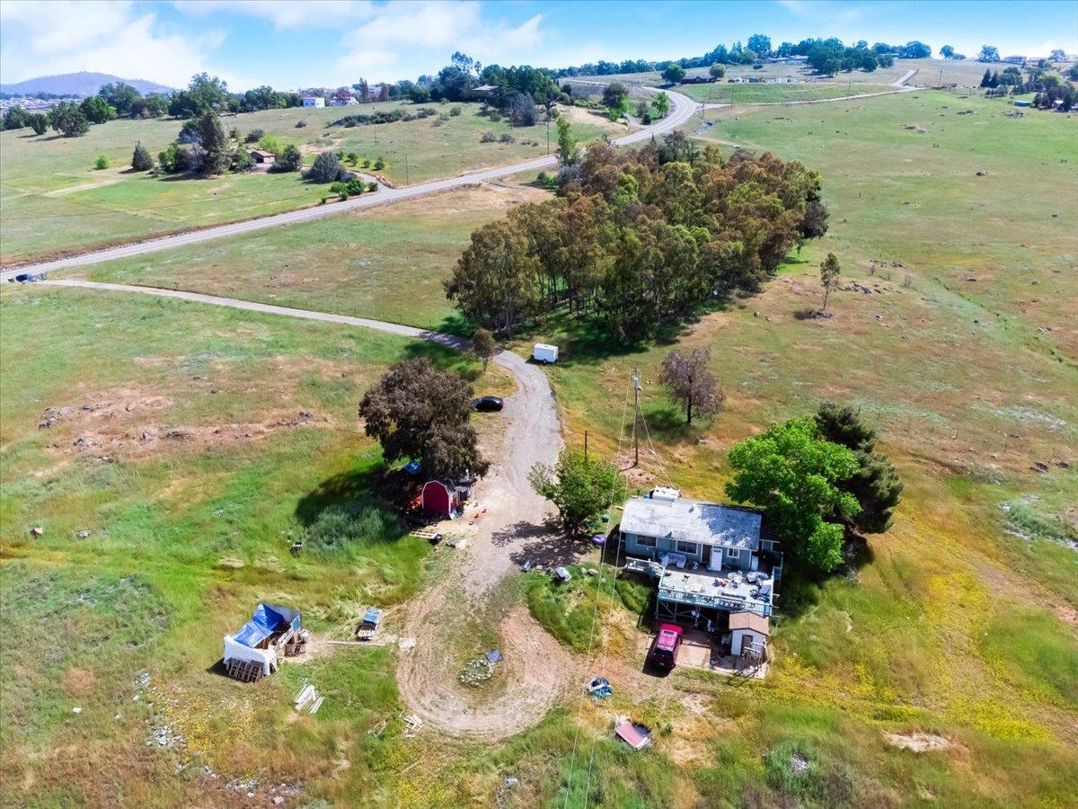 3785 Hollow Oak Drive