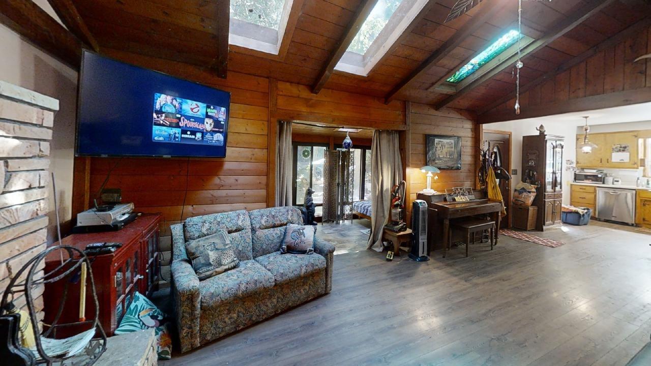 5081 Clear Creek Road