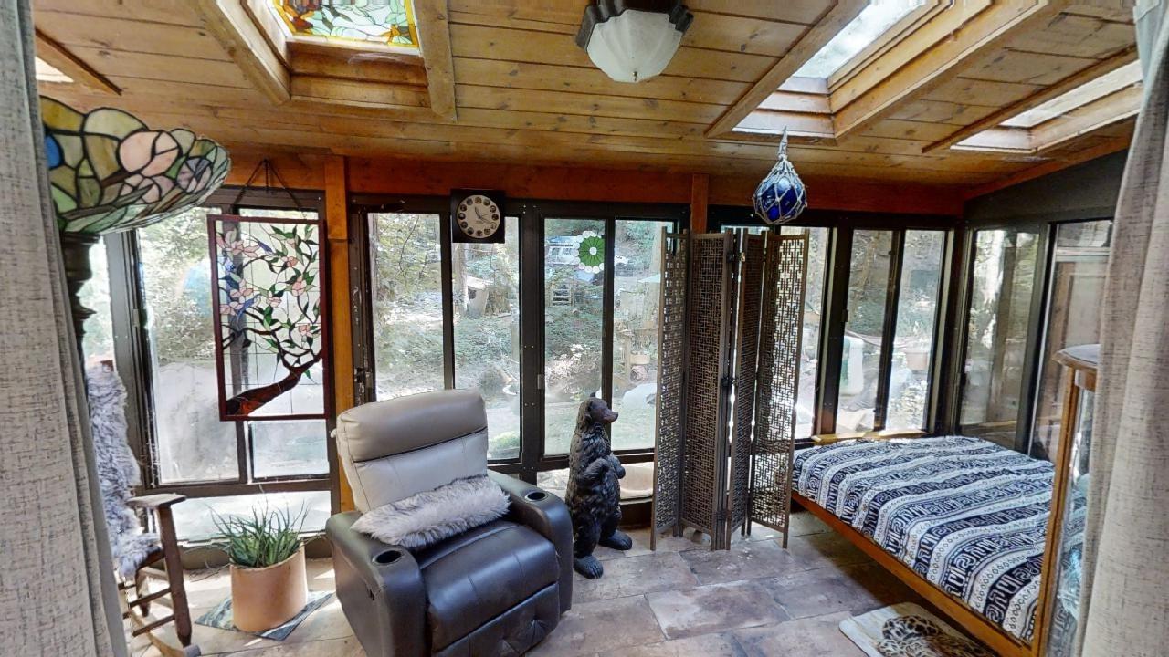 5081 Clear Creek Road