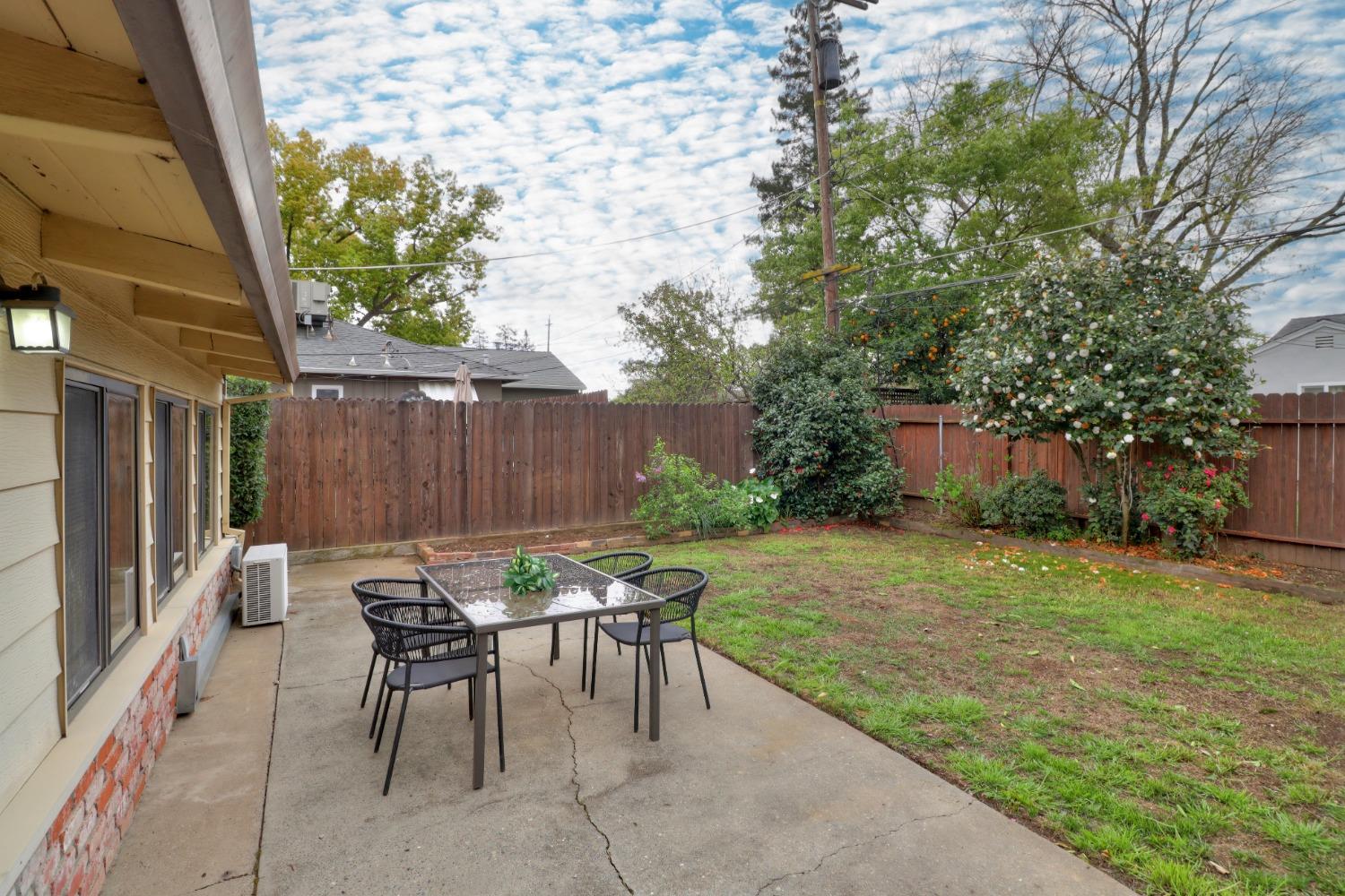 2516 Brentley Drive