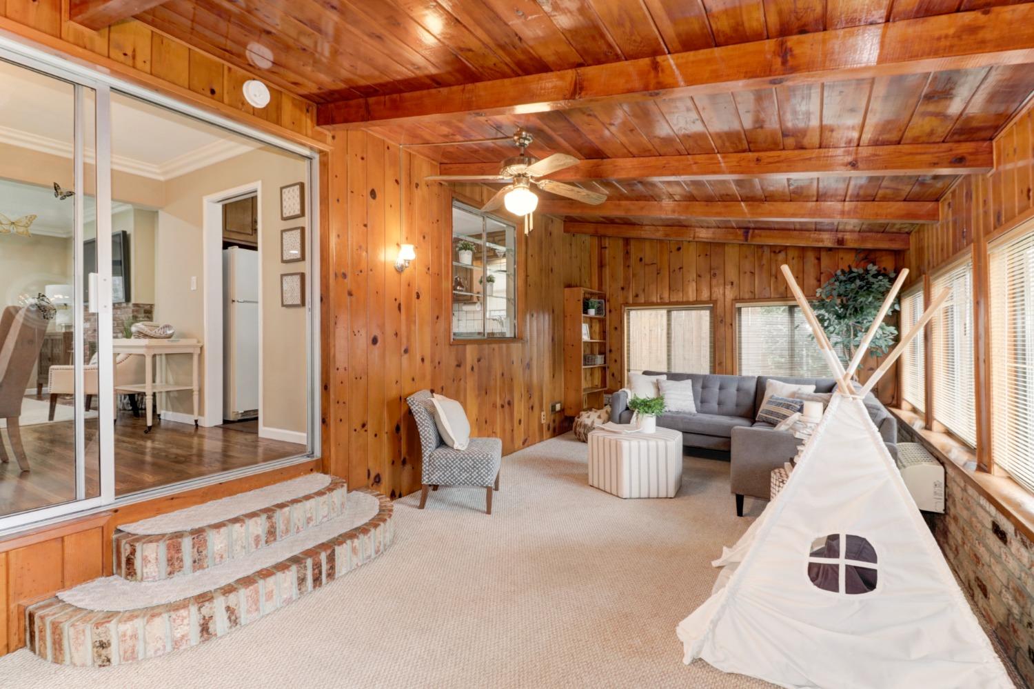 2516 Brentley Drive