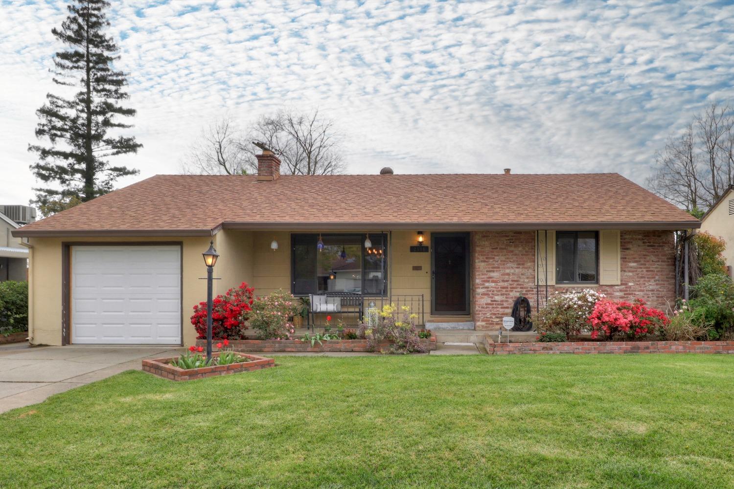 2516 Brentley Drive