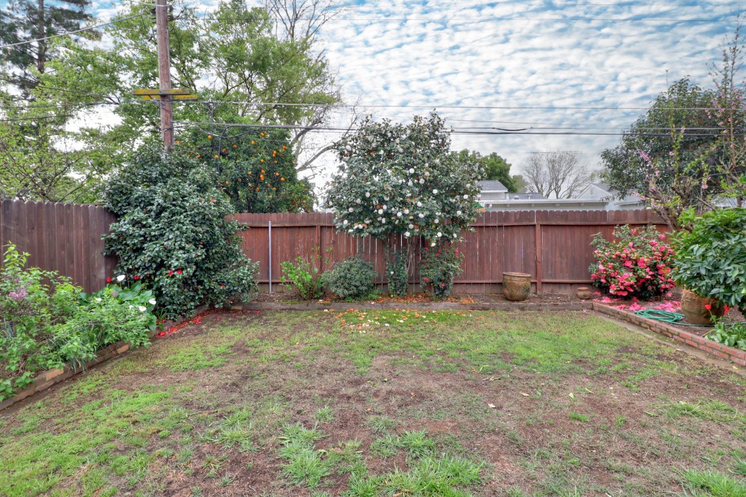 2516 Brentley Drive
