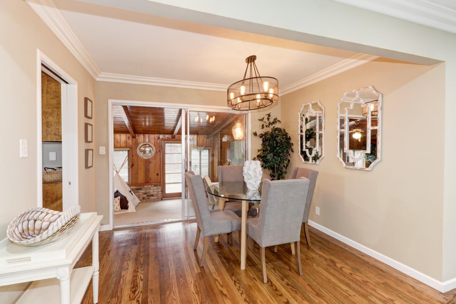 2516 Brentley Drive