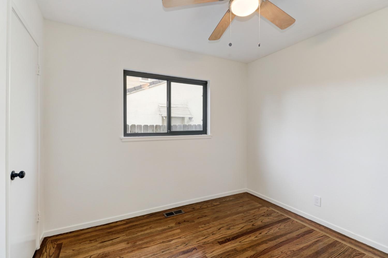 2516 Brentley Drive