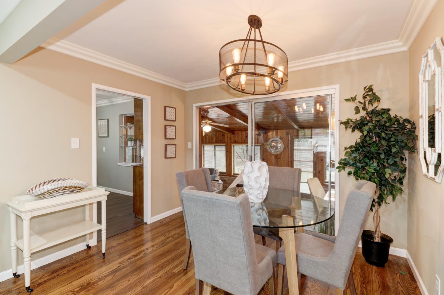 2516 Brentley Drive