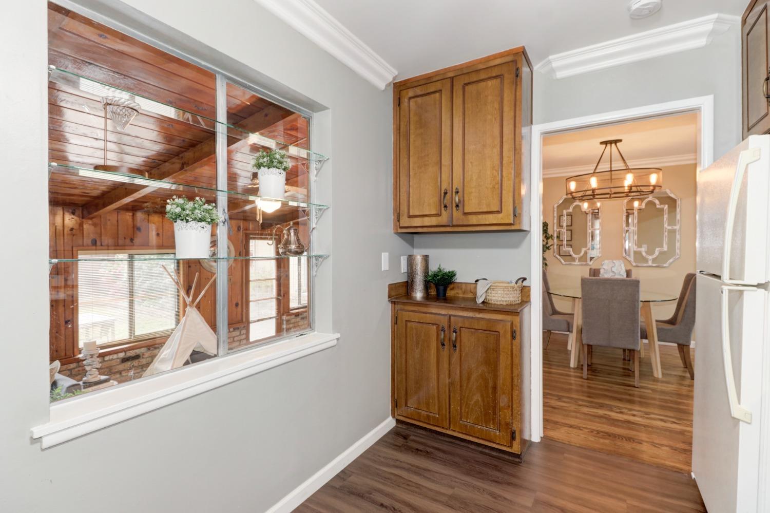 2516 Brentley Drive