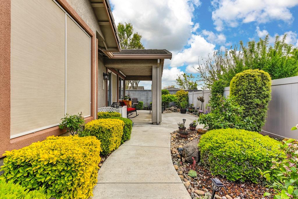 2417 Rockbrook Lane