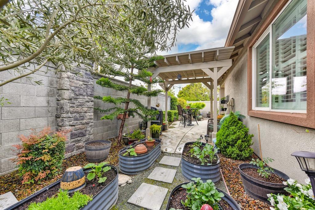 2417 Rockbrook Lane