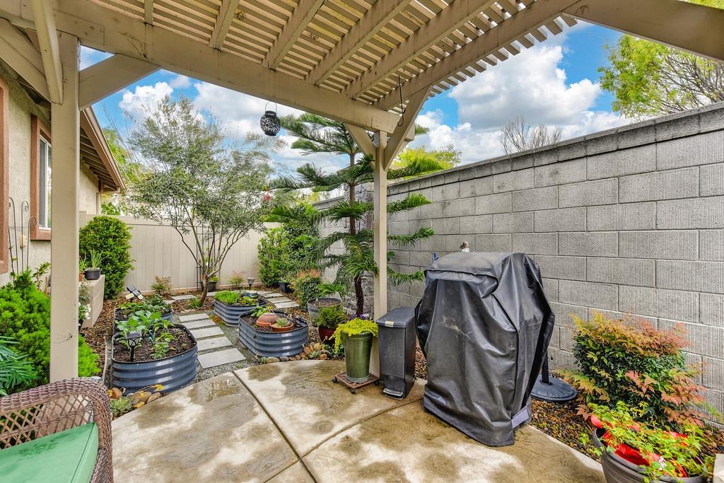 2417 Rockbrook Lane