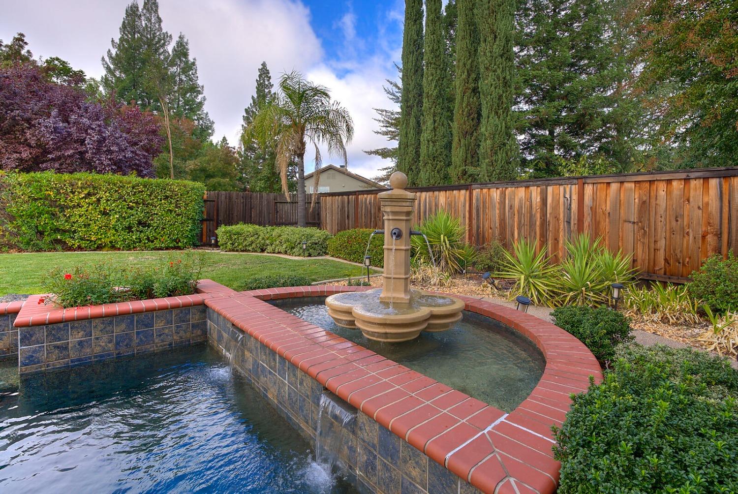 9938 Cranleigh Drive