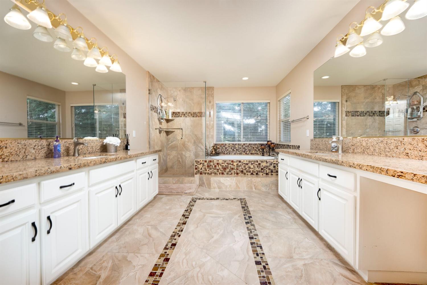 9938 Cranleigh Drive