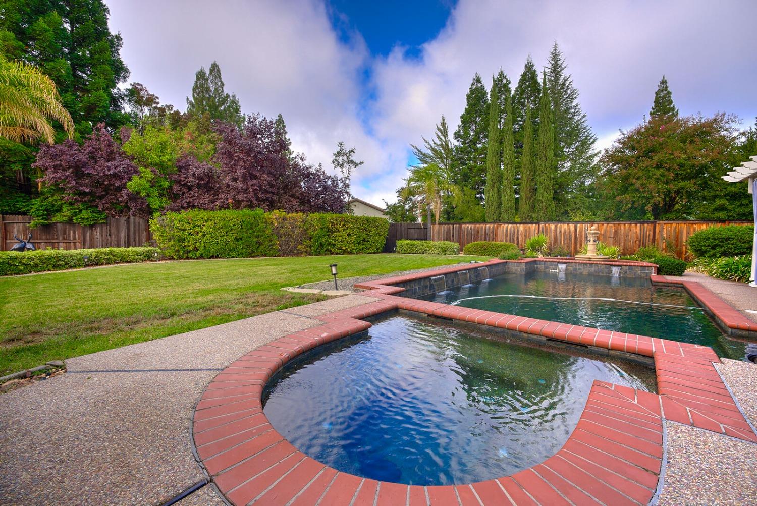 9938 Cranleigh Drive