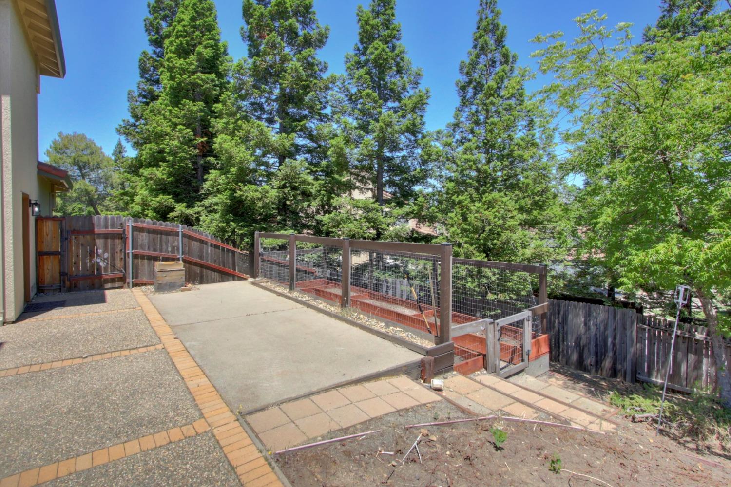 5002 Beechwood Court