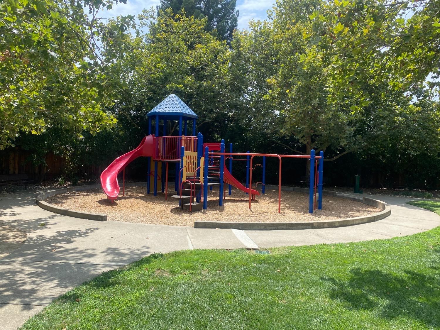5002 Beechwood Court