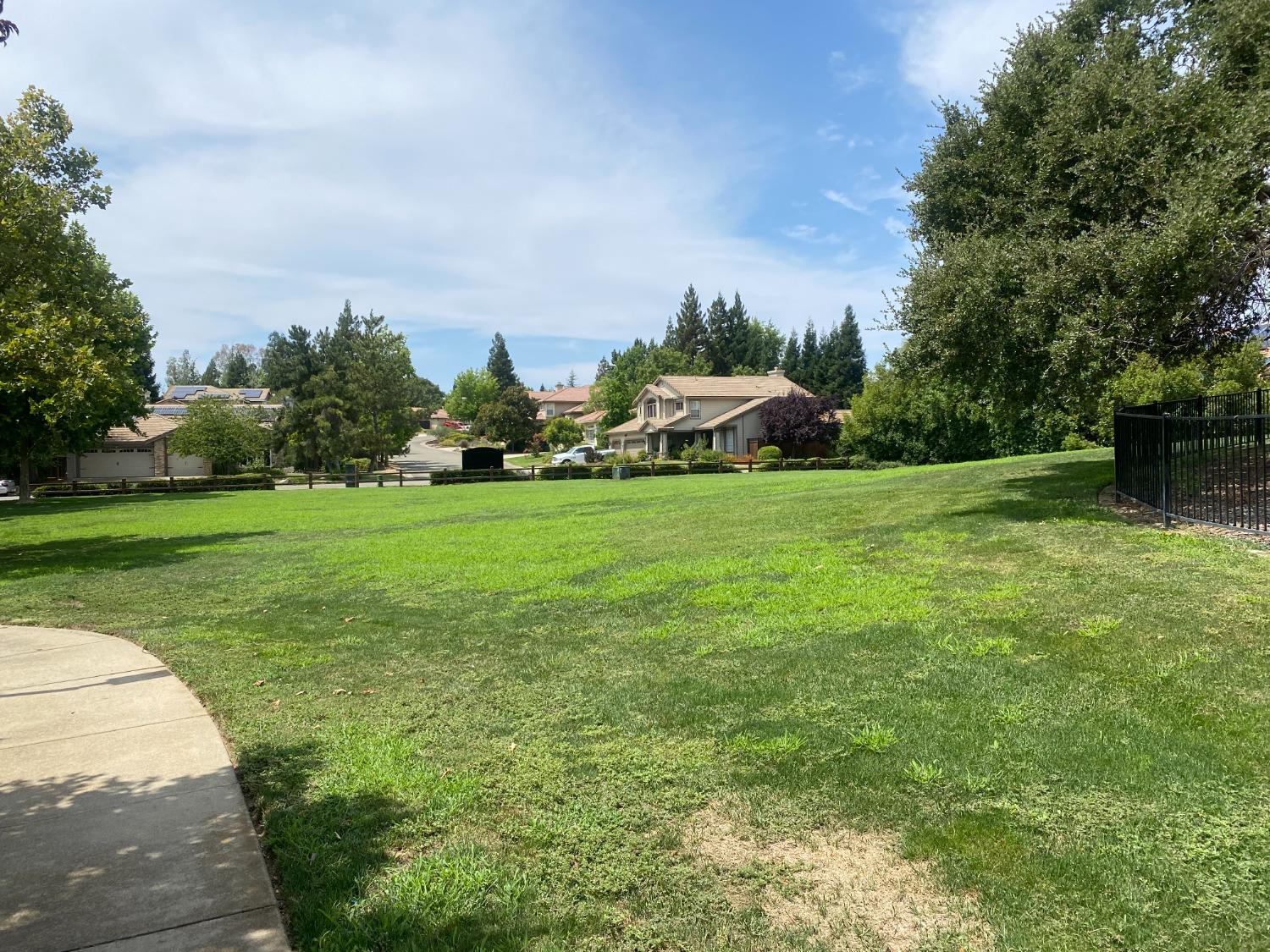 5002 Beechwood Court
