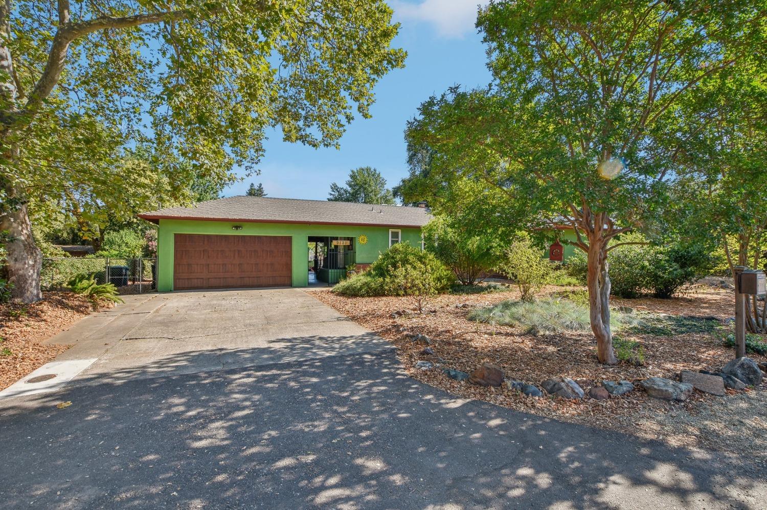 9121 Elm Avenue