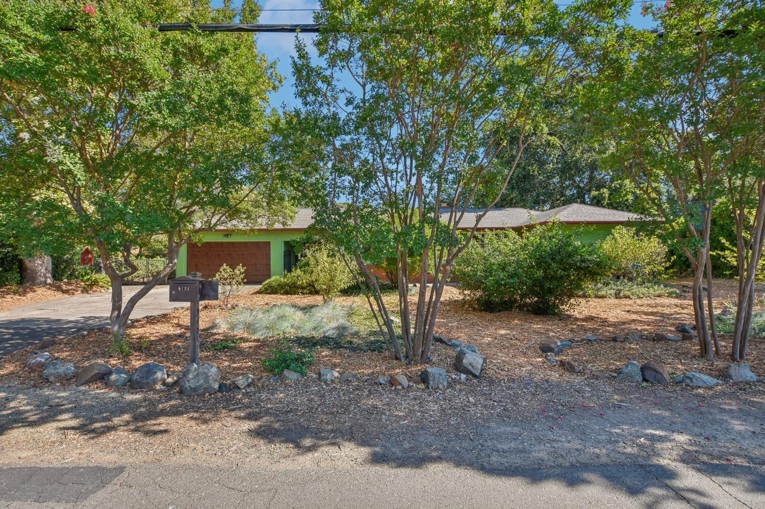 9121 Elm Avenue