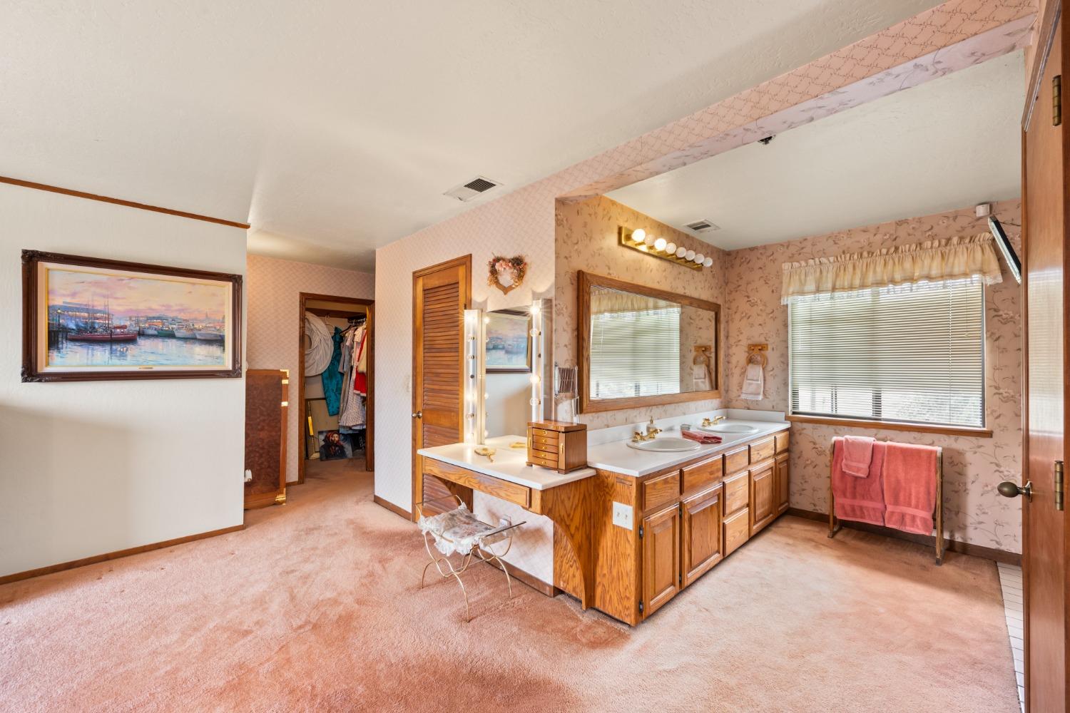 2244 Larsen Drive