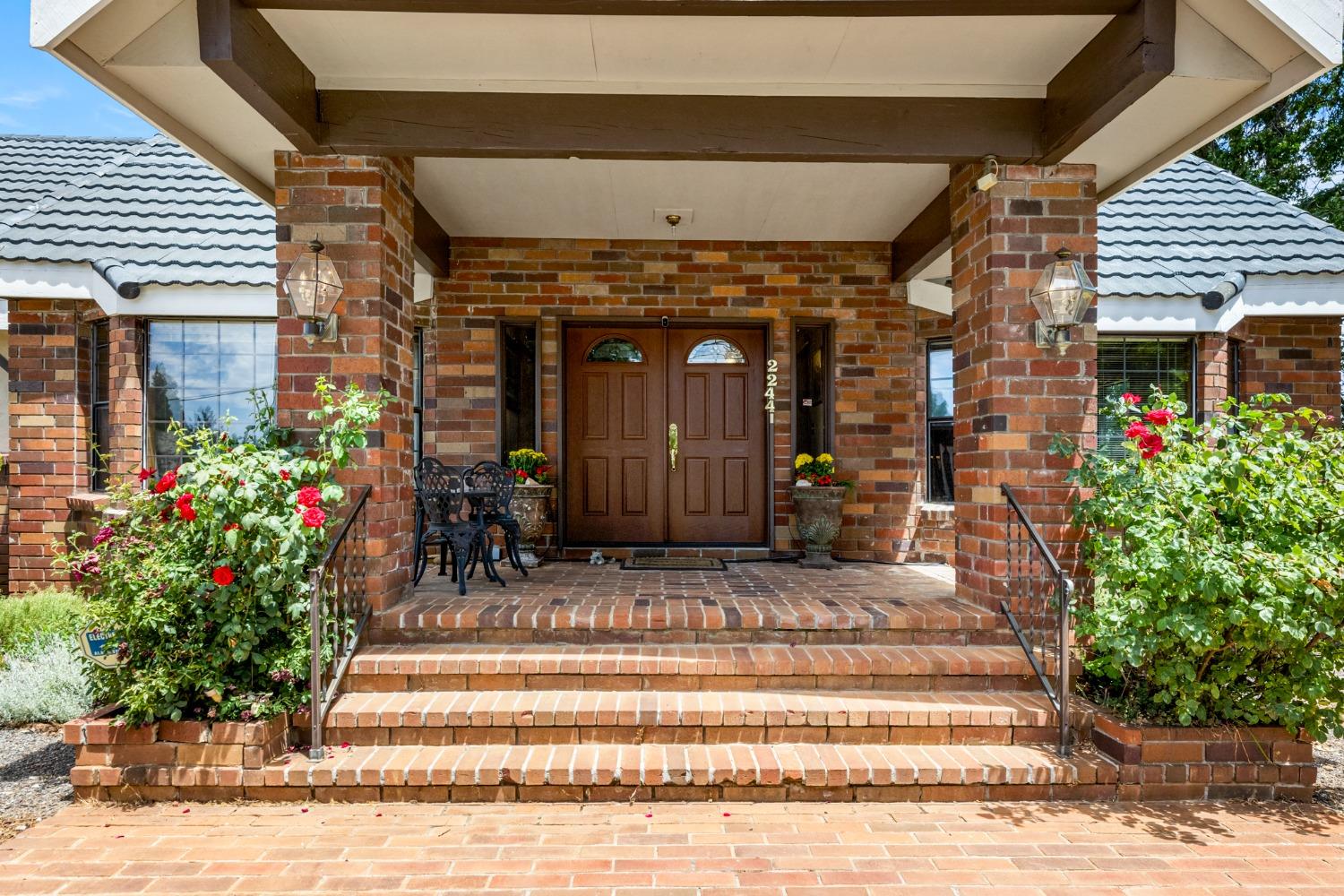 2244 Larsen Drive