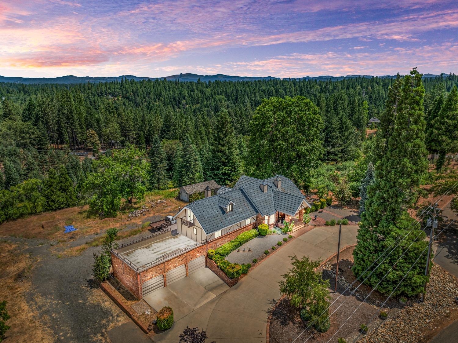2244 Larsen Drive