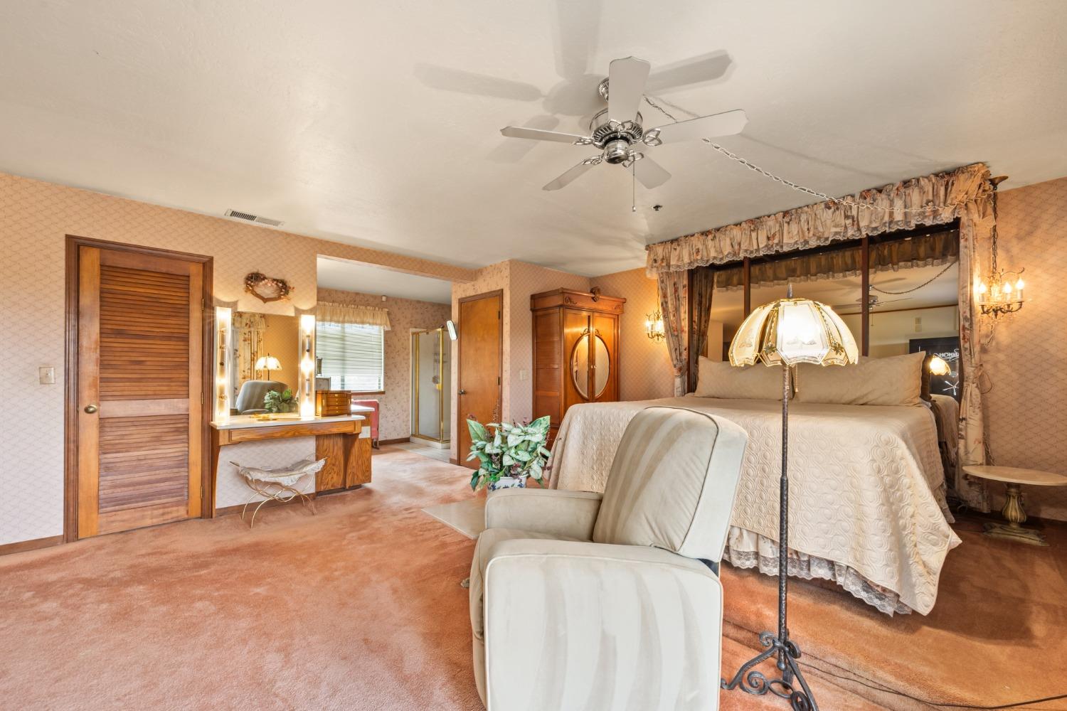 2244 Larsen Drive