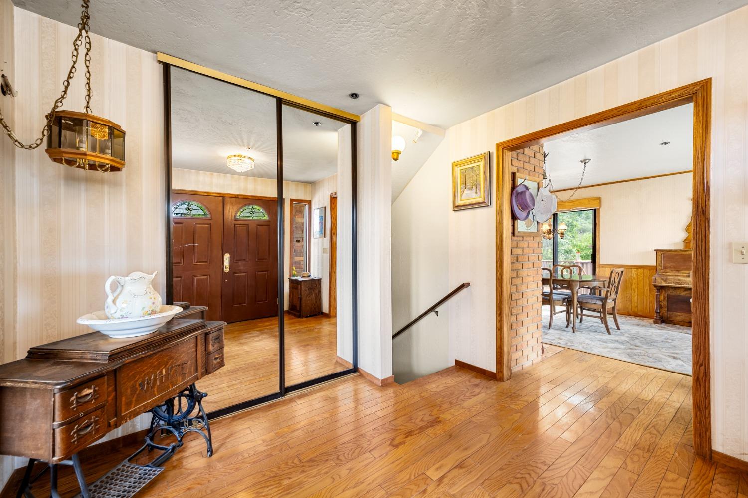 2244 Larsen Drive