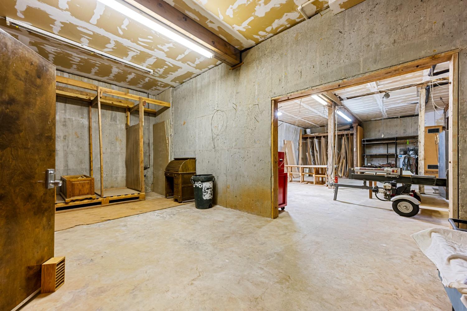 2244 Larsen Drive