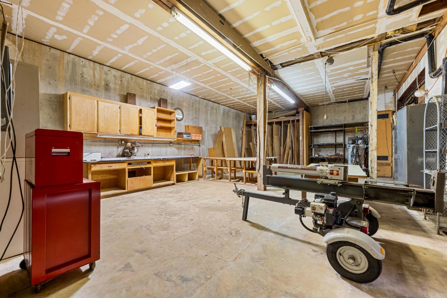 2244 Larsen Drive