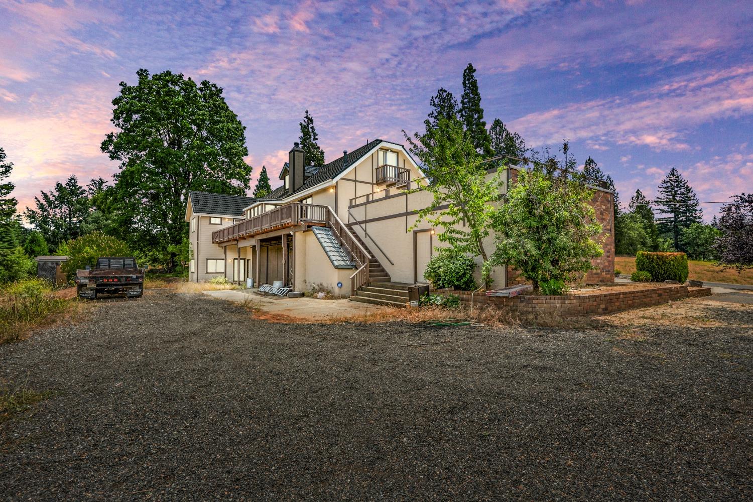 2244 Larsen Drive