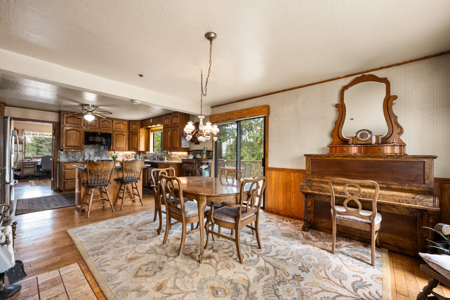 2244 Larsen Drive