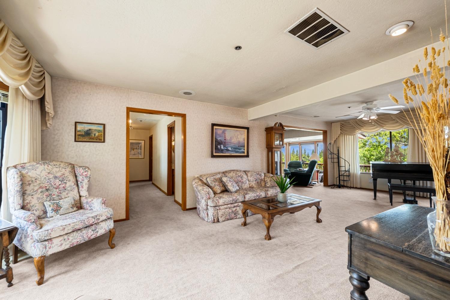 2244 Larsen Drive