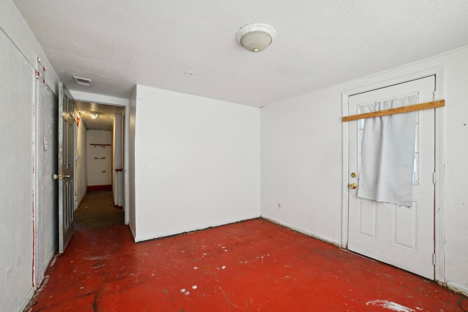 8575 Greenback Lane