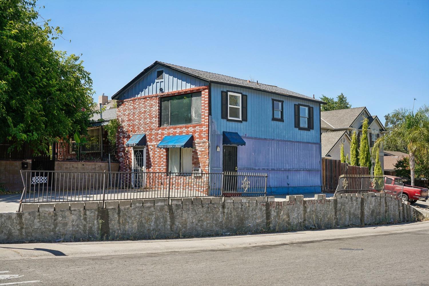 8575 Greenback Lane