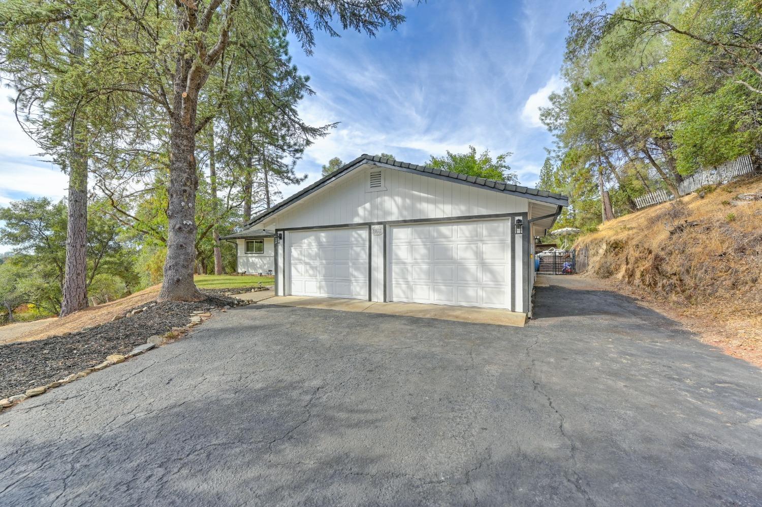 605 N Circle Drive