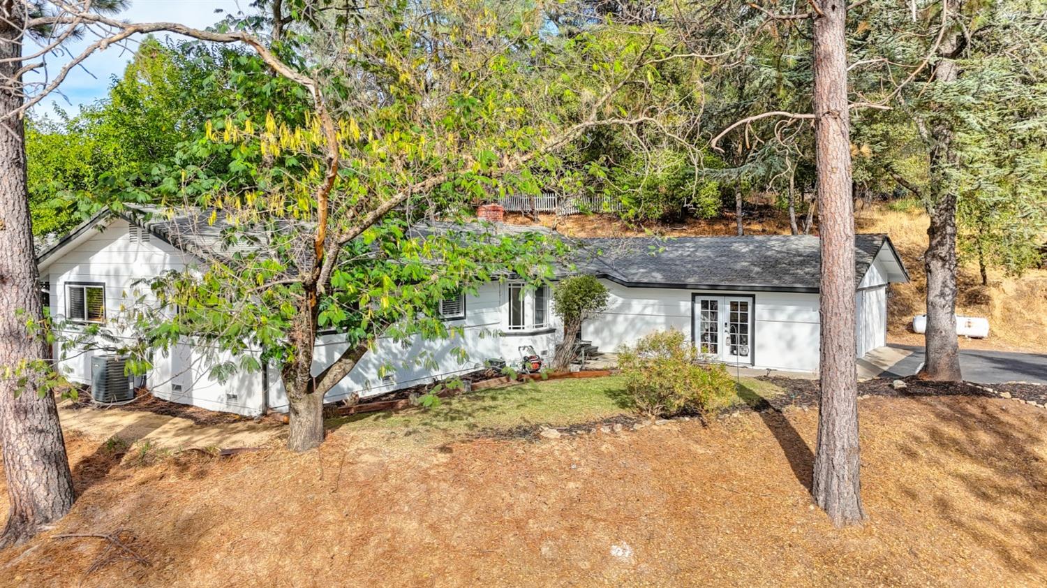 605 N Circle Drive