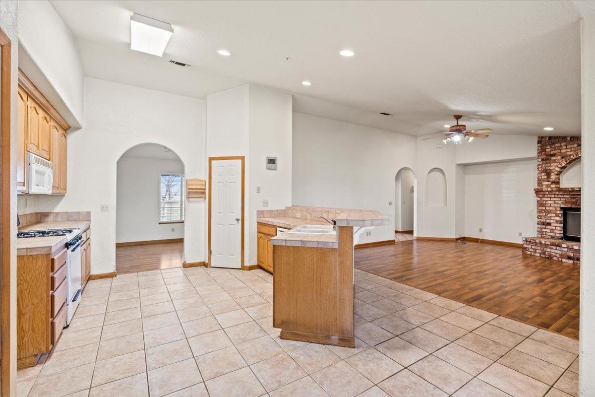 10438 Colony Road