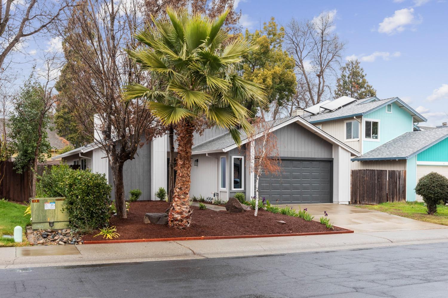 7139 Gardenvine Avenue