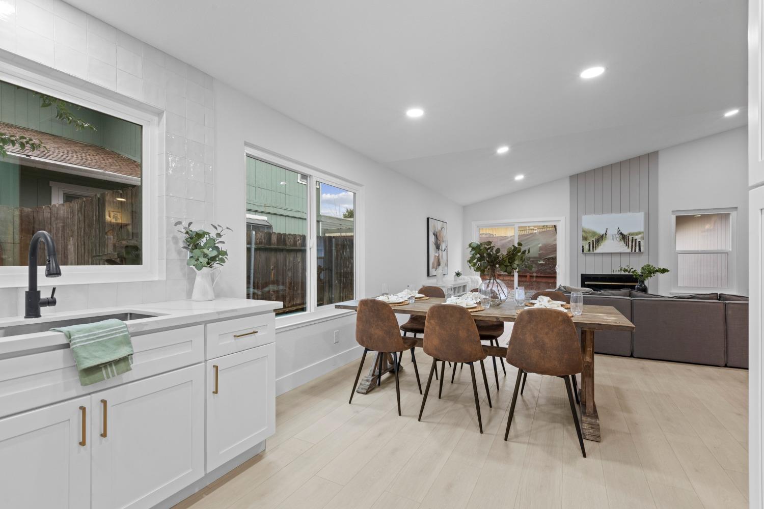7139 Gardenvine Avenue