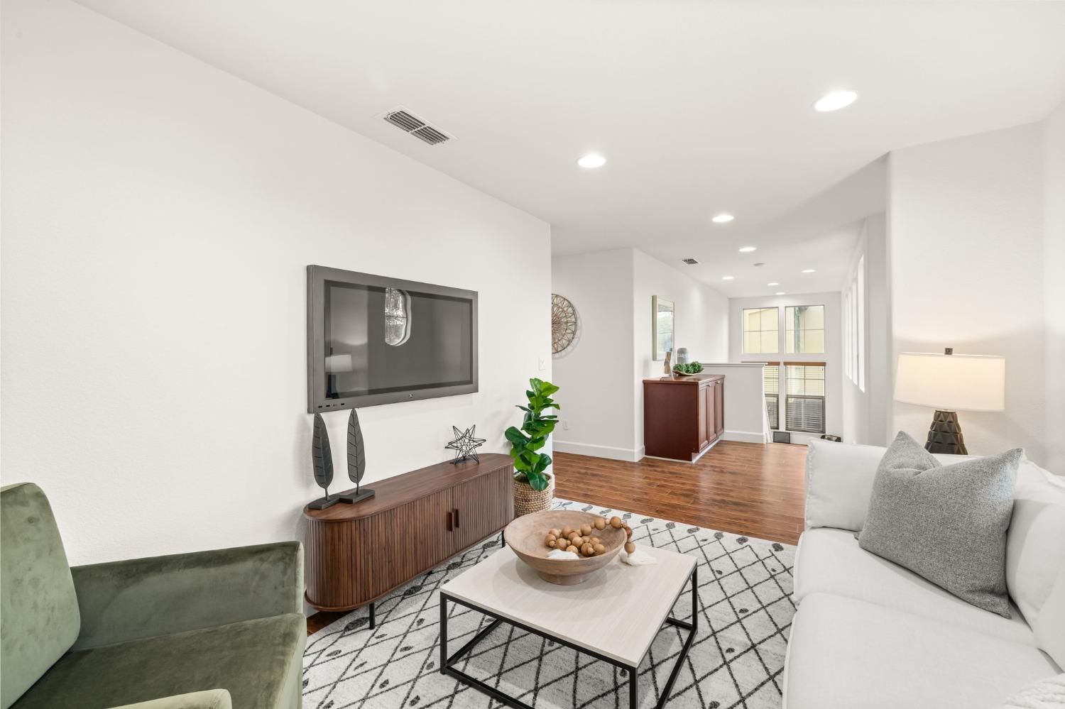 1599 Ballou Circle
