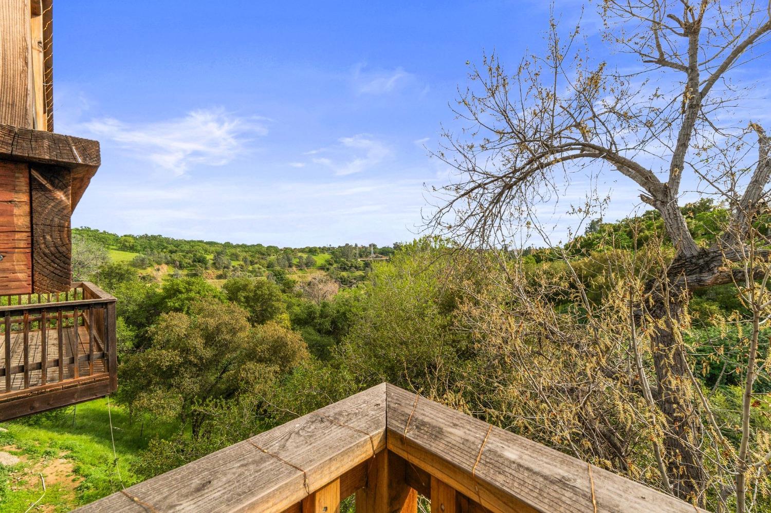420 Crestridge Lane