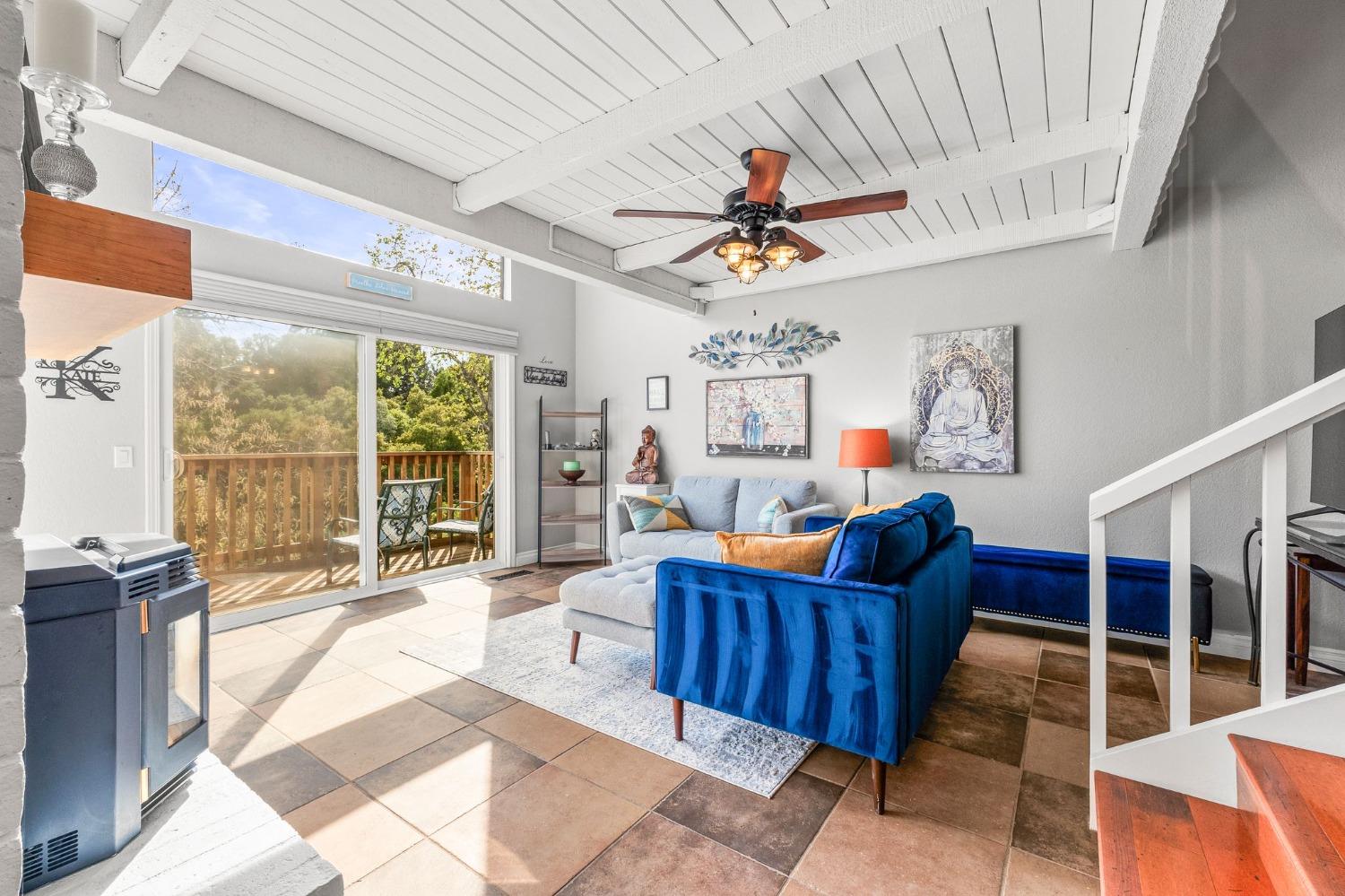 420 Crestridge Lane