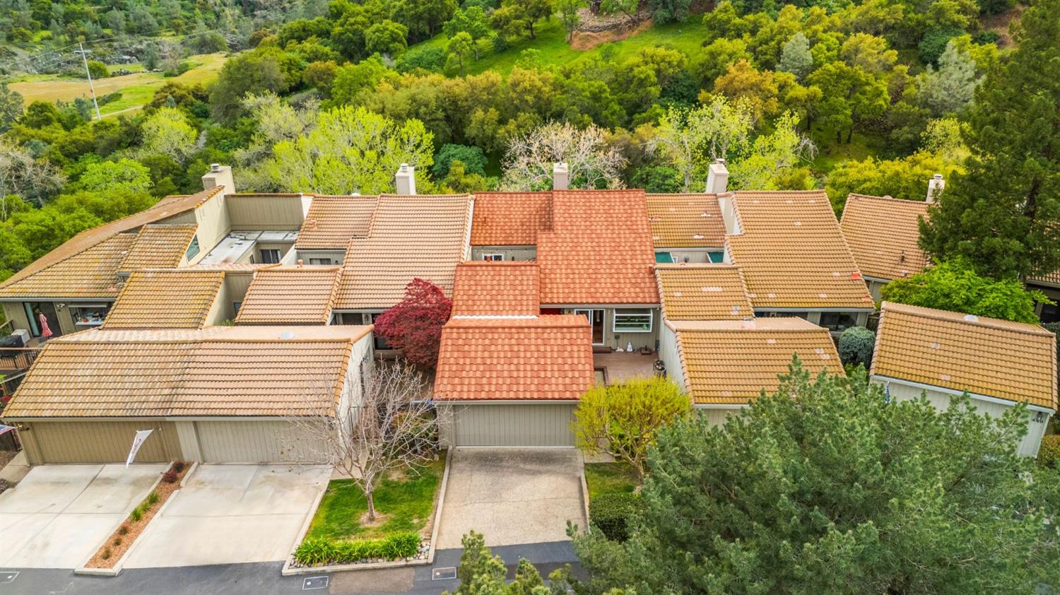 420 Crestridge Lane