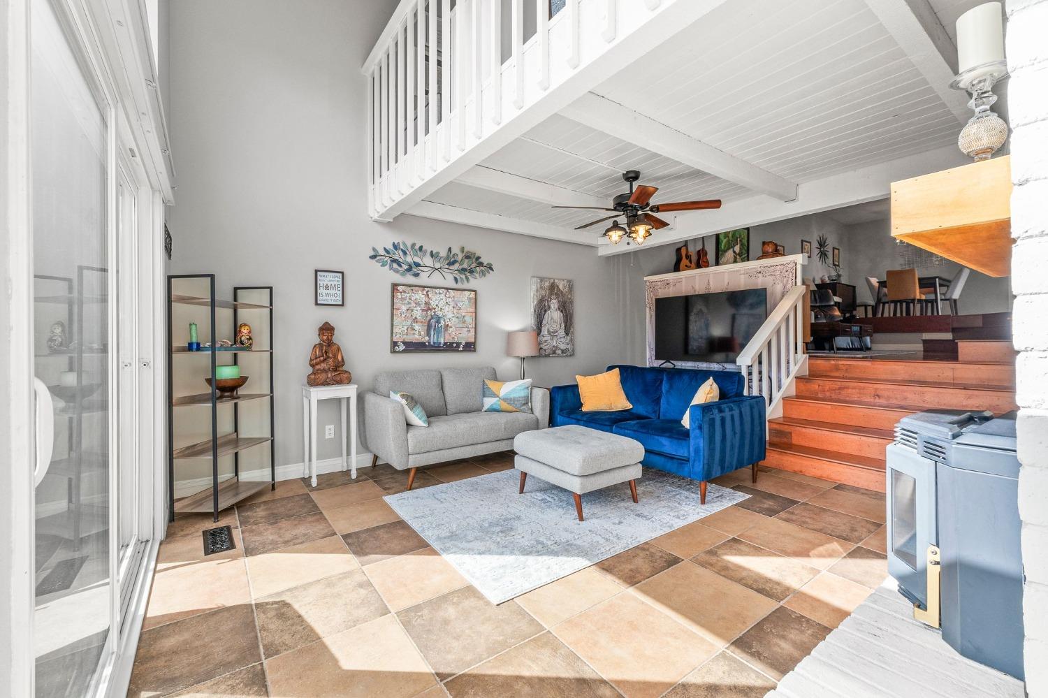 420 Crestridge Lane