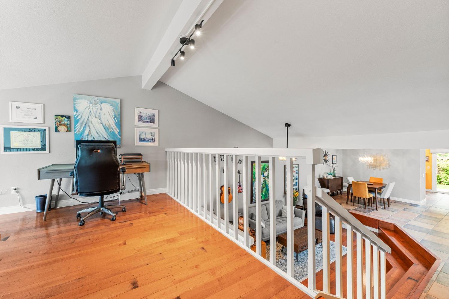 420 Crestridge Lane