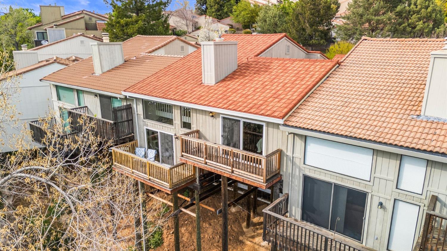 420 Crestridge Lane